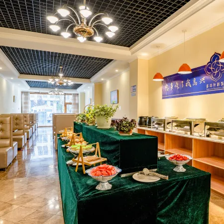 Weifang Silk Road Hotel (Songpan Passenger Transport Center)