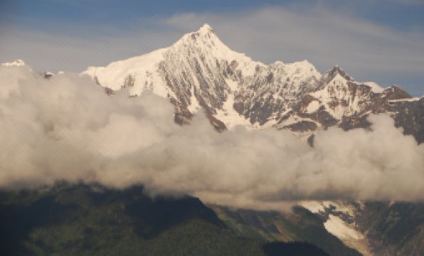 Deqin Meili Yingyue View Hotel (Feilai Temple Meili Snow Mountain Branch)