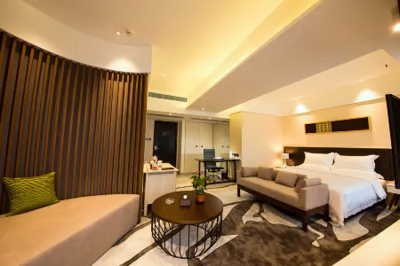 Starry Four Sea Hotel