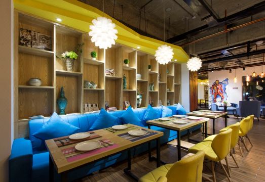 레인보우 호텔 인테리어