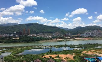 Yunju Lanjiang Hotel