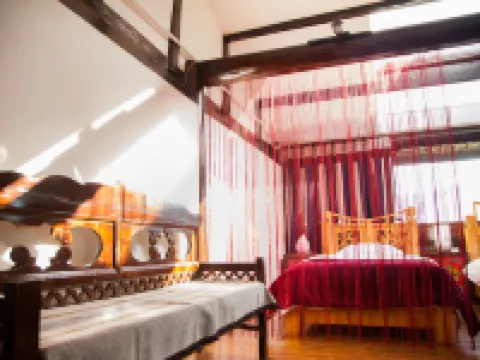 Deyang Mansion Hotels in Shangri-La