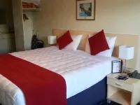 Abbots Hamilton Hotel and Conference Centre Hotels near Reformed Church of Hamilton