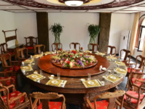 Mount Yunqiu Yaodong Courtyard Hotels in Xiangning