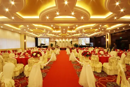 Teda Central Hotel Отели рядом с достопримечательностью «Taida Financial Plaza E3AB»