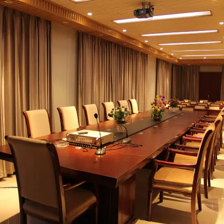 GuanXian SunShineHolidy Hotel
