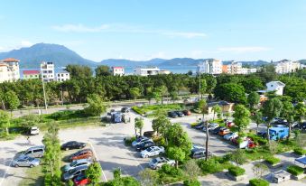 Haicheng Bay Hotel
