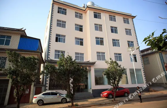 洱源逸榕溪商務酒店