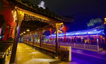 Wuzhen Flower House