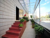 Hongfulou Hostel Hotels in Shilin