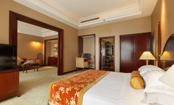 Grand Royal Hotel - Housity