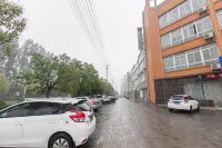 Yilu Tongxing Chain Hotel Hotels in Suixi