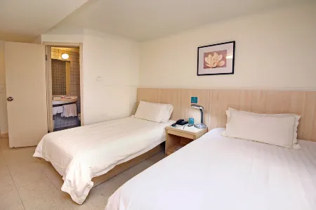 Jinjiang Inn (Shanghai Tongji University)
