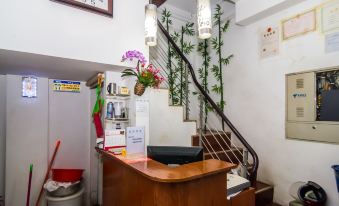 Wuwei Leyi Hotel