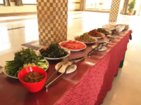 Home Inn Huayi Hotel (Xinmin Liaohe Street) Hotels in Xinmin