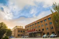 Nine-color Deer Hotel Các khách sạn gần Ga Đôn Hoàng