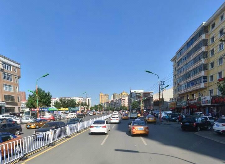 2. 이진 호텔 하얼..