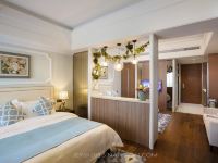 华尔曼酒店公寓(长沙五一广场店) - 法式城景双床房