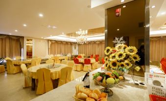 Vienna Hotel (Shaoguan Wuliting) - Housity