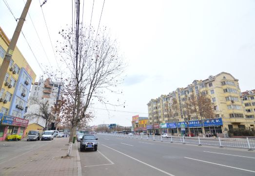 위징 비즈니스 호텔 (자오저우 기차역)