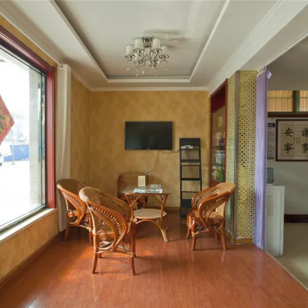 First Line Express Hotel in South Anhui