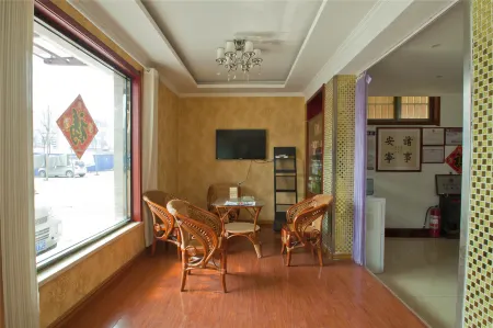 First Line Express Hotel in South Anhui Отели рядом со станцией Junan Railway Station