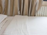 新乡香巴拉酒店 - 普通大床房
