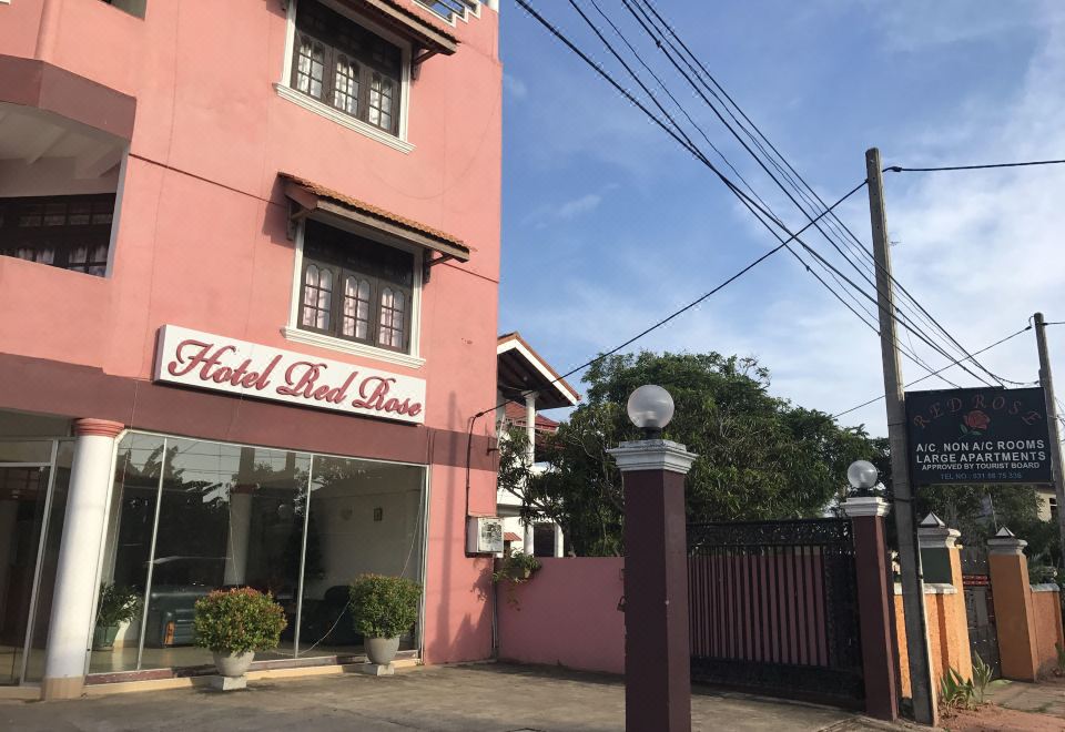 Hotel Red Rose, Exterior, Hotel Exterior