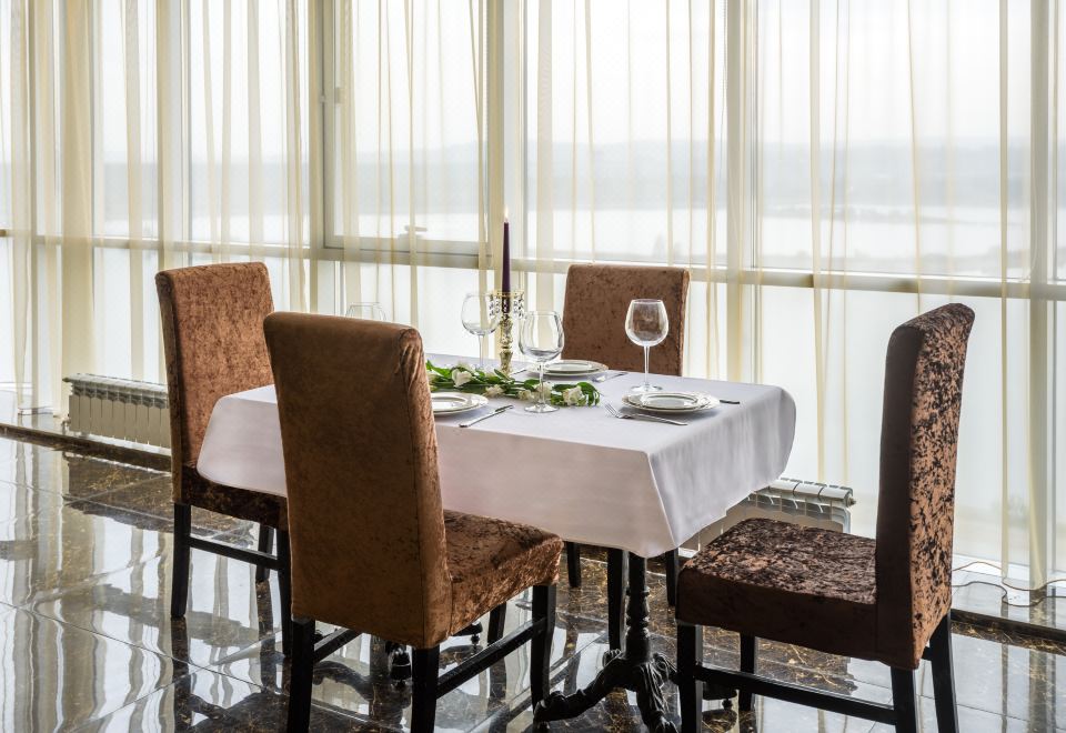 바이칼 노스 씨 로비