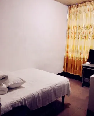 Ying Xiang Youth Hostels