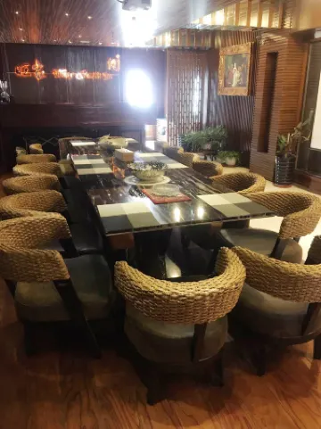 Hunchunwangjia Business Hotel Отели рядом с достопримечательностью «Yanbian University(Hunchun Campus)»