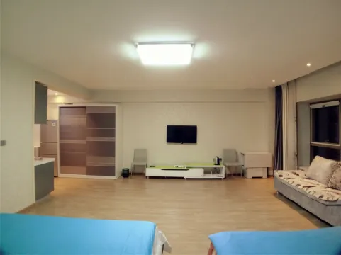 Yijia Serviced Apartment (Qunli Yuanda Branch) Отели рядом с достопримечательностью «Tian Jiabing Gymnasium»