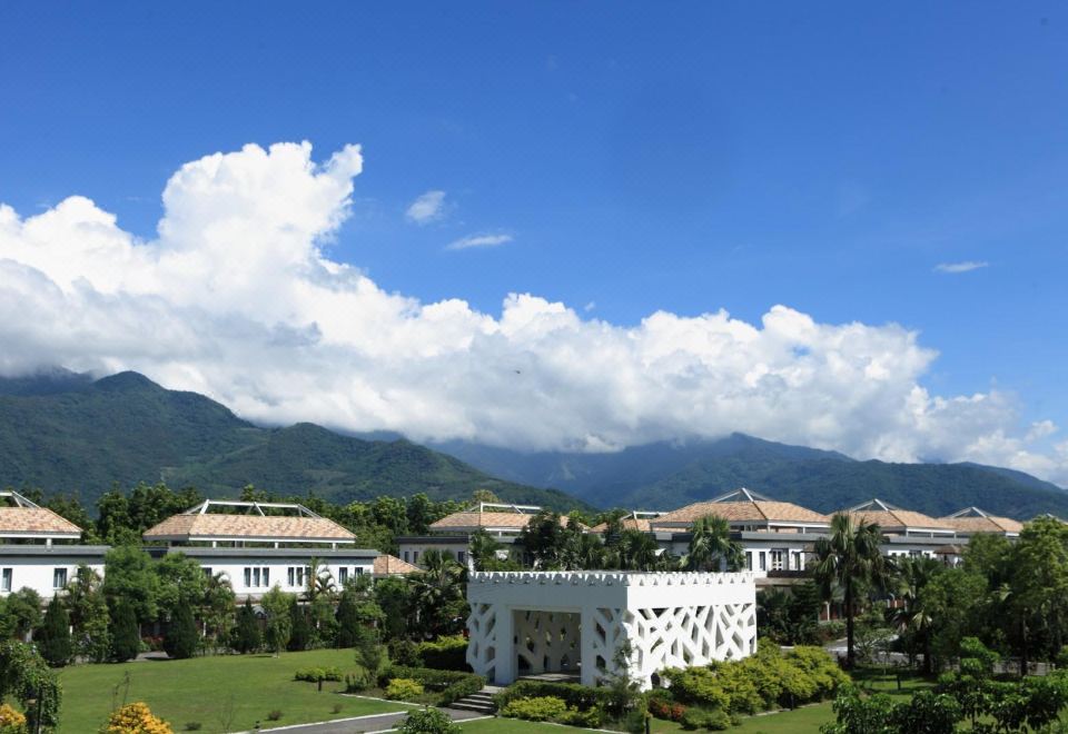 파파고 국제 리조트의 평화로운 전경