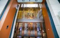 Yuelan Serviced Apartment (Qingdao Wusi Plaza & Vientiane City)