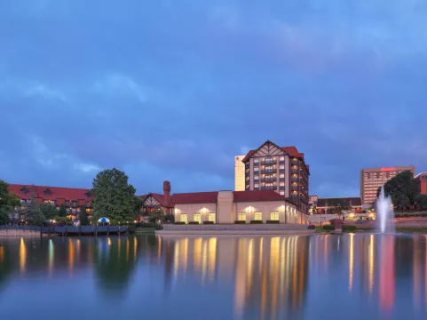 Sheraton Westport Chalet Hotel St. Louis