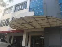 The Lorriz Centro Seroja Hotels in Karangkidul