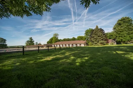 Château de Sancy Отели в г. Помёз