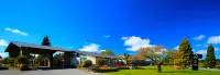 Distinction Te Anau Hotel & Villas Отели рядом с достопримечательностью «Лейк Генри Вьюинг Дек»