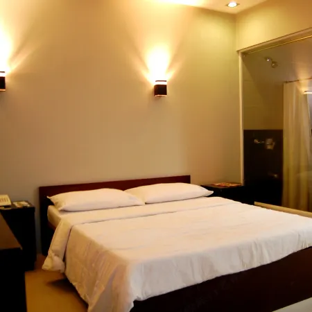 Rumi Apartelle Hotel