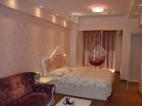 济南Home酒店式公寓 - 粉色主题大床房