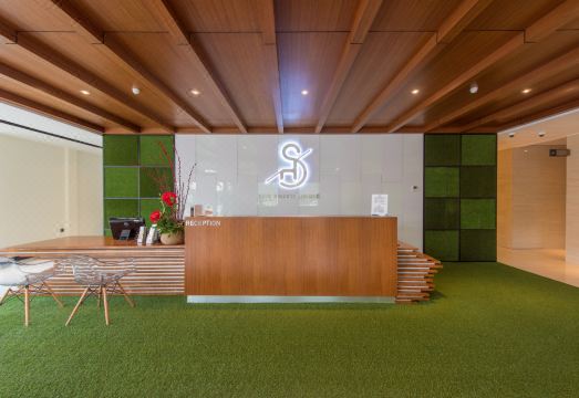 2. 더 스미스 하우..