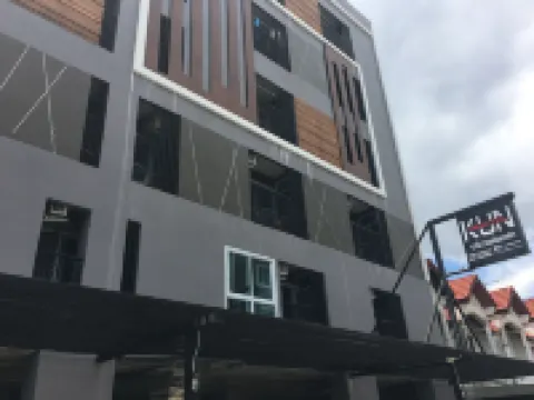 Kun Hotel Hotels near Guru-Summanakara