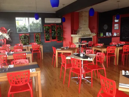 Top of the Town Motor Inn Отели в г. Тилба Тилба