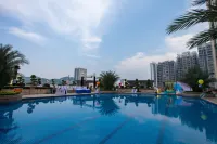 Ramada Plaza by Wyndham Shaoguan City Centre - Rooftop Pools