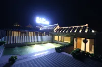 Hongya Liujiang Belu Inn - Pools