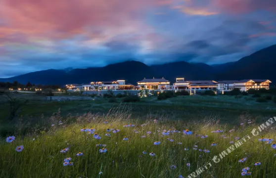 林芝工布莊園希爾頓酒店