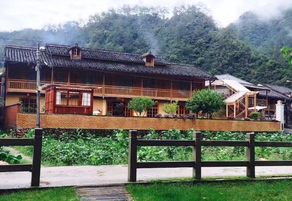 Xin Yuan Hotel - Housity