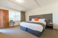 Mick O'Sheas Hotel a Maslin Beach