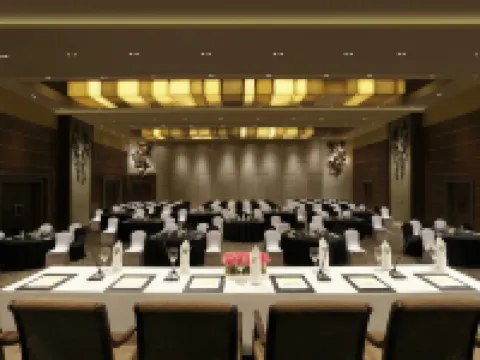 Grand Mercure Vadodara Surya Palace Hotels in Vadodara