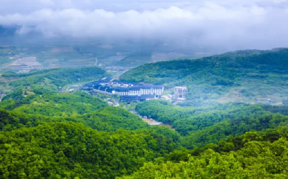 Dongquan Hot Spring Holiday Hotel